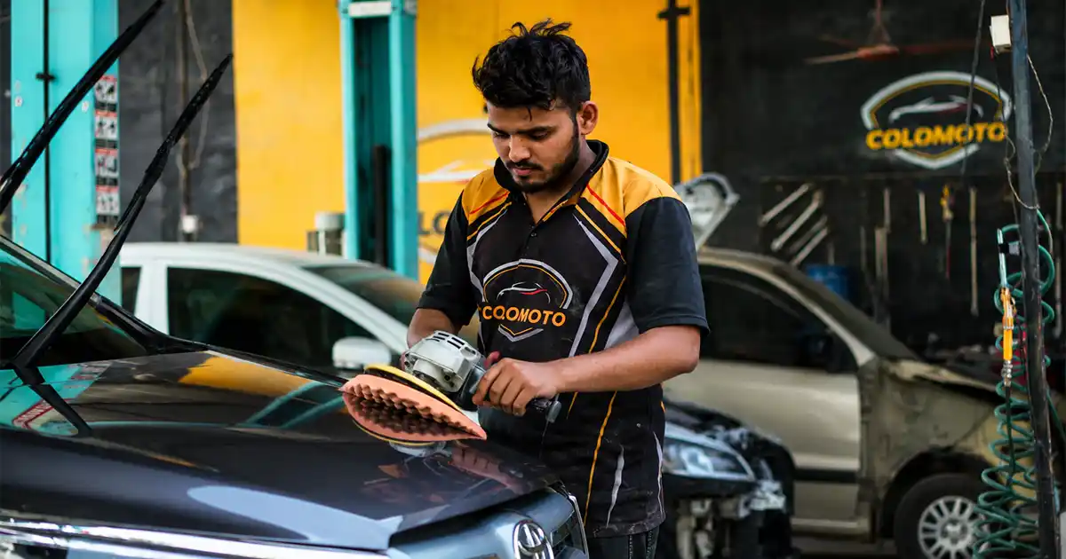 Full body car painting in Lucknow at Colomoto